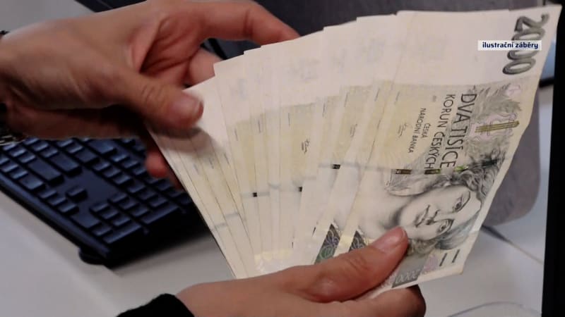 Rychlé a snadné zbohatnutí? Pozor na „finfluencery“, varuje ČNB. Jejich rady mohou mást