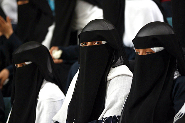 Ve dvanácti ji provdali za bratrance, tyrana po letech zavraždila. Teď jí hrozí poprava