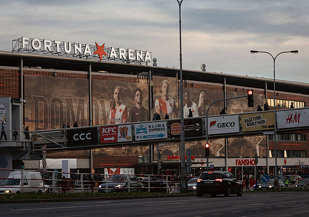 Přejmenujme Vladivostockou ulici na Bicanovu, navrhuje fotbalová Slavia Praha