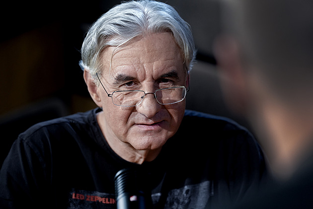 Kvazinávštěvy Tchaj-wanu skončí, stejně jako „havlismus“, slibuje Zahradil