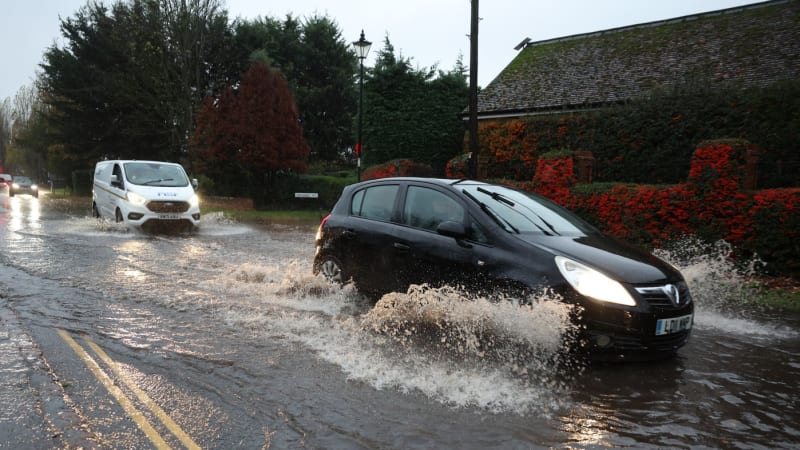 Evropu pustoší bouře Claudia. V Portugalsku zemřel starší pár, záplavy hlásí i sever Anglie