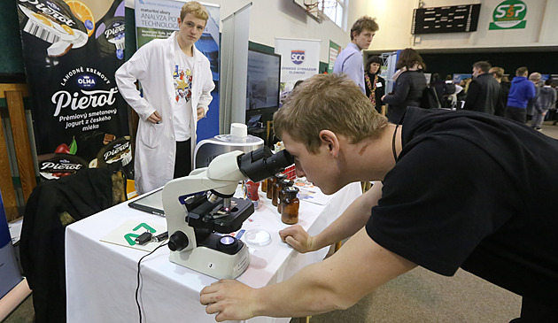Nové studenty bude na výstavě lákat i mlékárenská či vojenská střední škola