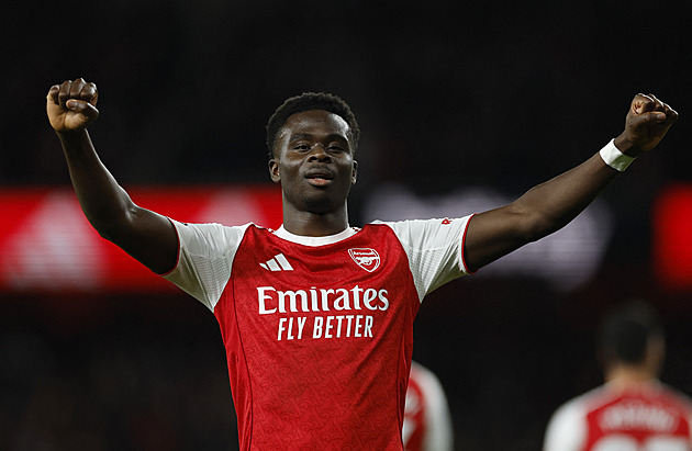 Saka prodloužil smlouvu s Arsenalem. Bude nejlépe placeným fotbalistou týmu