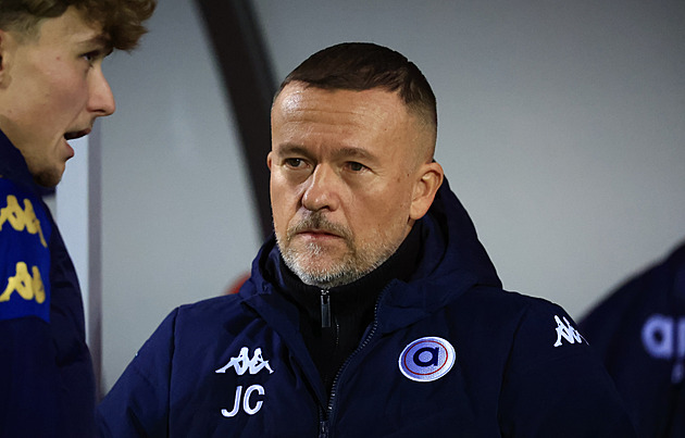 Krizi Artisu po zimní pauze trenér Chytrý neustál, nahradí ho Nádvorník