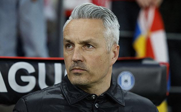 V lednu podržen, teď odvolán. Za Janotkův konec údajně nemohou jenom výsledky