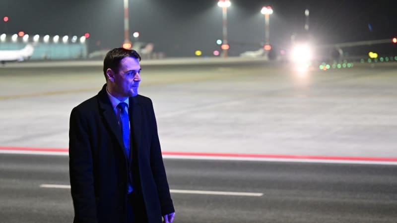 Macinka chce opět diskutovat o přesunu ambasády do Jeruzaléma. Izraelce pobavil sázkou o lahev