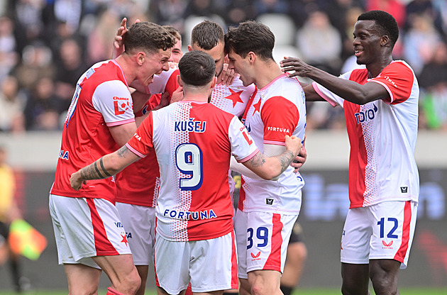 Nadstavba fotbalové ligy 2026, skupina o titul: program, o jaké poháry se hraje