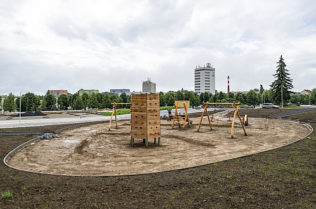 Vysoká cena neodrazuje. Jičín dává do dražby přes 30 pozemků pro domky