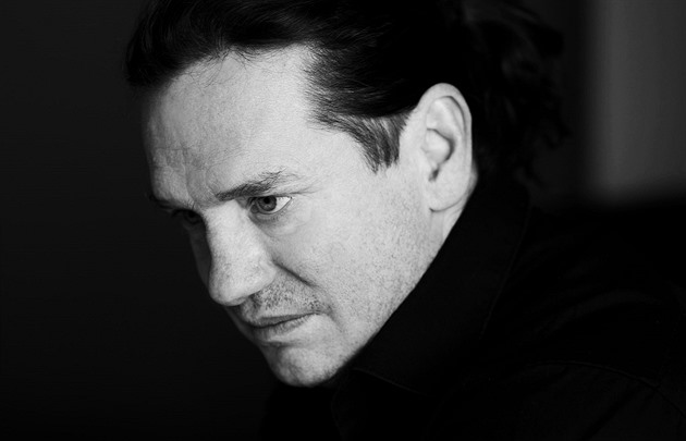 Rodina a veřejnost se v Týnském chrámu rozloučí se zesnulým Janem Potměšilem