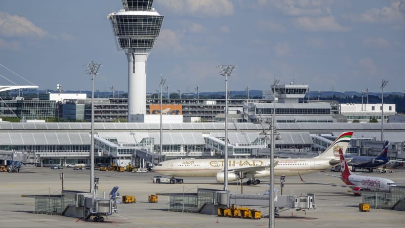 Paralyzované letiště: V Mnichově řeší podezření na dron. Veškerý provoz stojí