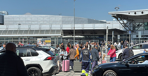Let není hlavní problém cestování, stresuje odbavení a kontroly, zjistil průzkum