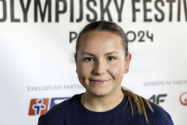 Bylo místo řádně zabezpečené? Manžel zesnulé olympioničky viní hasiče
